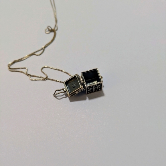 Prayer Box Charm 925 Locket With Necklace, EUC - Picture 4 of 8
